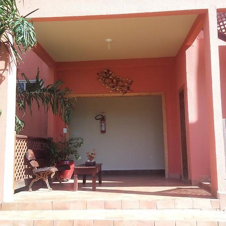 Pousada Recanto Do Cerrado Neropolis Eksteriør bilde
